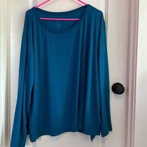 Nike plus size yoga dri-fit long sleeve top. Size 3x